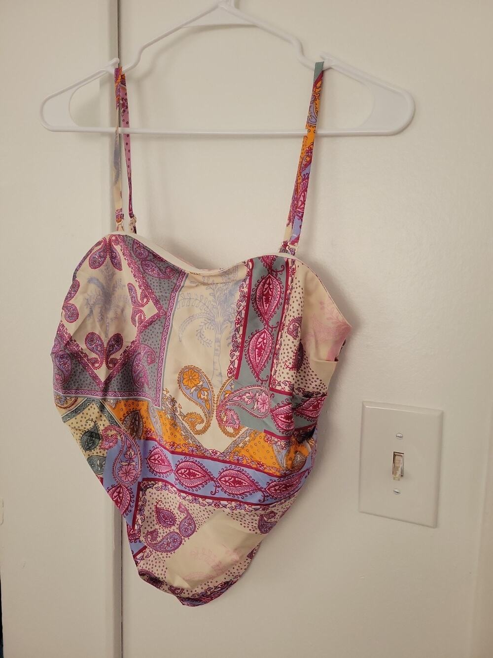 Live 4 Truth Bohemian Sleeveless Spaghetti Cami V Style Blouse Size Medium